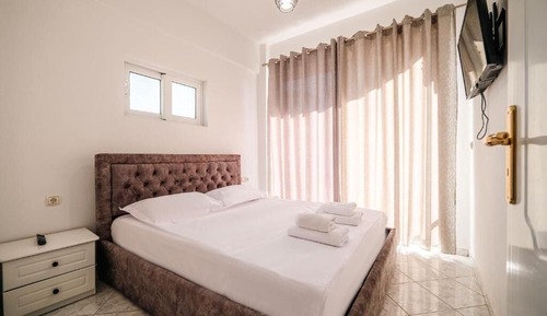 Habitación Deluxe con 1 cama doble o 2 individuales, balcón