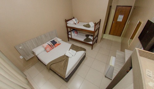 Habitación cuádruple estándar