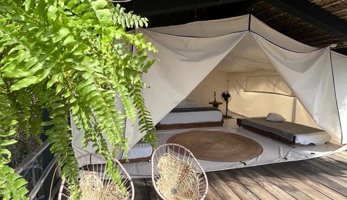 Tent, Lake View