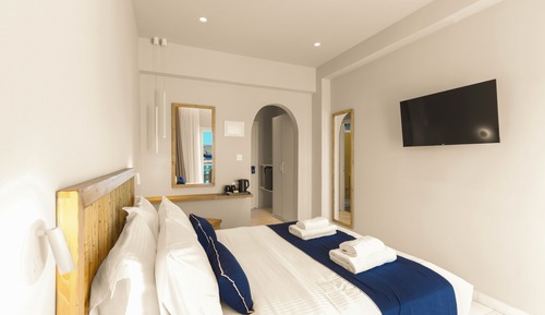 Habitación estándar con 2 camas individuales, balcón, vistas al mar