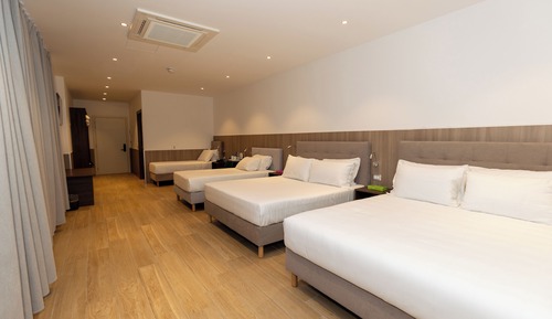 Habitación cuádruple Confort