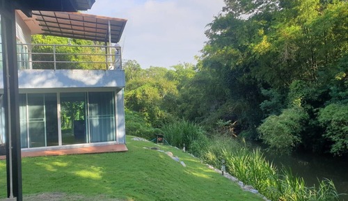 Casa, vistas al jardín