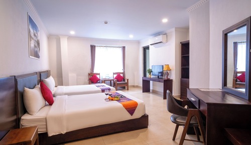 Habitación cuádruple Deluxe, vistas a la ciudad