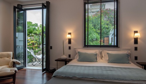 Standard Suite, Courtyard View