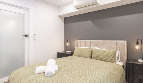 Estudio, 1 cama de matrimonio