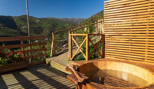 Cabaña superior, 1 cama de matrimonio grande, bañera de hidromasaje, vistas al río