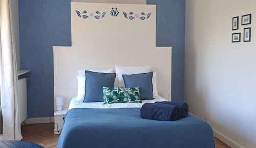 Habitación clásica doble, baño privado, vistas al jardín (Chambre marine)