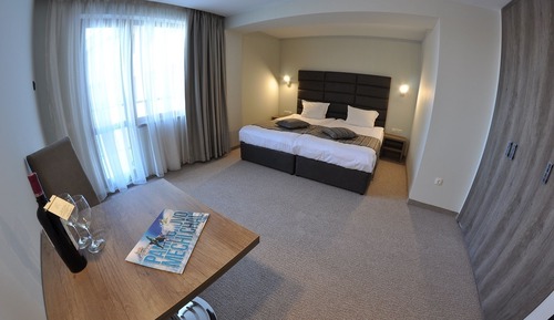 Apartamento, 2 habitaciones, balcón