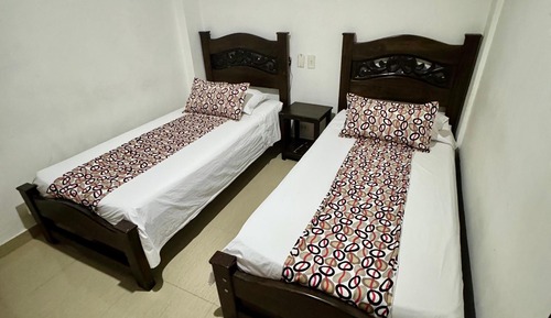 Habitación económica con 2 camas individuales