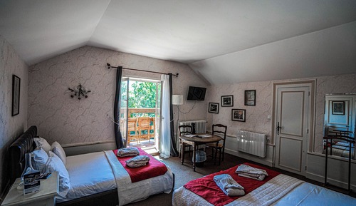 Suite familiar, balcón, vistas al jardín