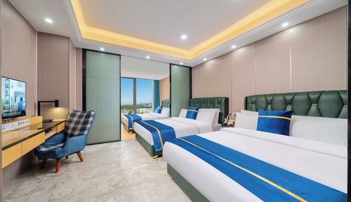 Habitación triple ejecutiva, vistas a la ciudad