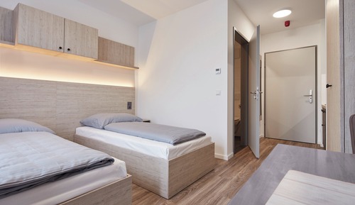 Habitación clásica con 2 camas individuales, vistas a la ciudad