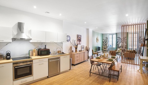 Apartamento de lujo, balcón, vistas a la ciudad