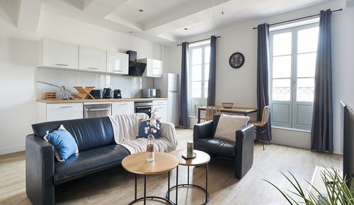 Apartamento Confort, 1 cama de matrimonio, cocina, vistas a la ciudad