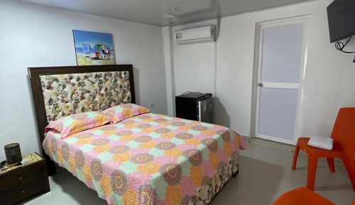 Habitación económica doble, 1 cama doble, accesible en silla de ruedas, sin ventanas