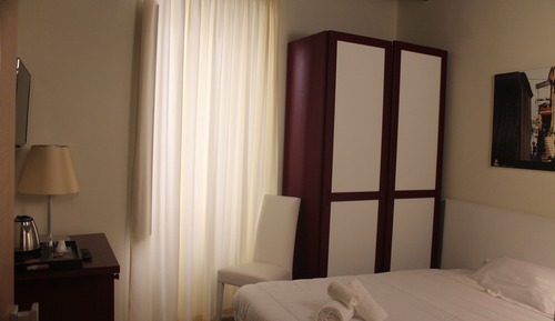 Habitación clásica con 1 cama doble o 2 individuales