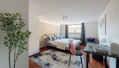 Apartamento de lujo, balcón