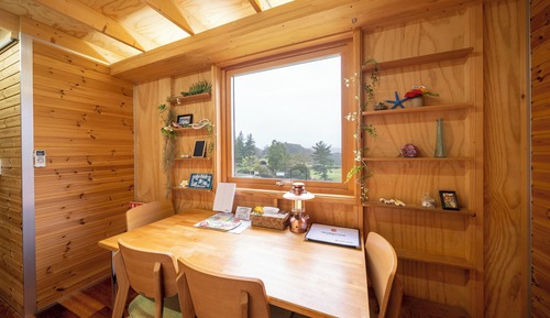 Cabaña, no fumadores (Wood Cabin, w/ toilet & shower booth)