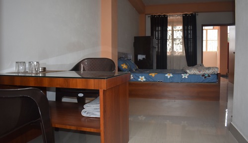 Habitación cuádruple familiar, 1 cama de matrimonio grande, balcón, vistas al valle
