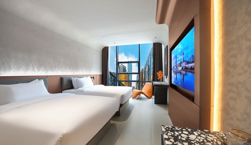 Superior Twin Room, City View