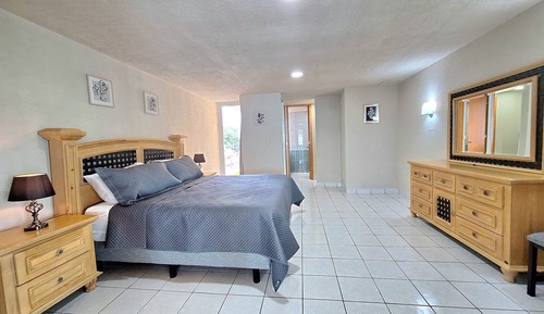 Apartamento, varias camas, balcón, vistas al mar