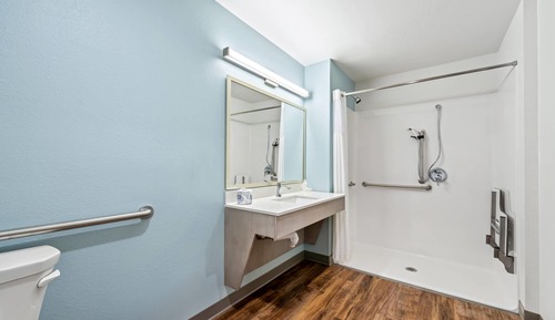 Suite, 1 cama de matrimonio, ducha adaptada, no fumadores