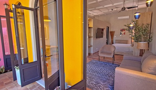 Suite estudio clásica, vistas a la piscina