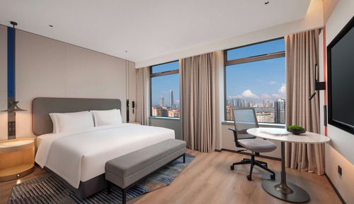 Habitación estándar, 1 cama de matrimonio grande, vistas a la ciudad (Extra Floor Space)
