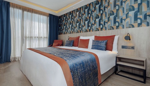 Habitación Deluxe doble, balcón (Vistas Mar/Ciudad)