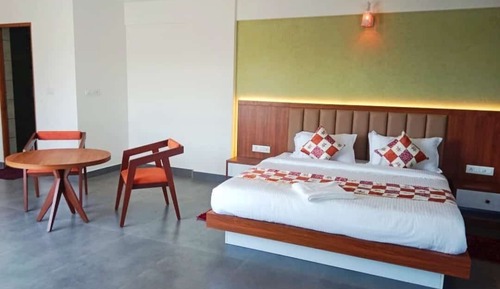 Superior Studio Suite, City View
