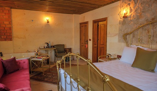 Habitación doble superior, 1 cama de matrimonio grande con sofá cama, Servicio de limpieza
