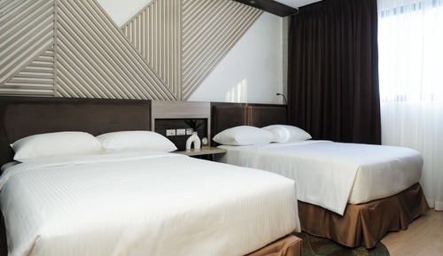 Habitación Deluxe con 1 cama doble o 2 individuales, vistas a la ciudad