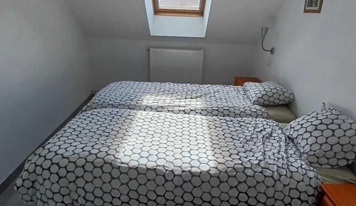 Apartamento, 2 habitaciones, balcón, vistas al río