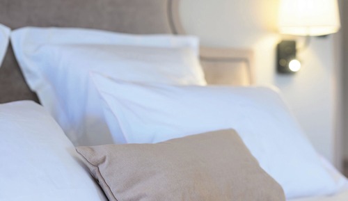 Suite superior, 1 cama de matrimonio grande, cocina, vistas a la ciudad