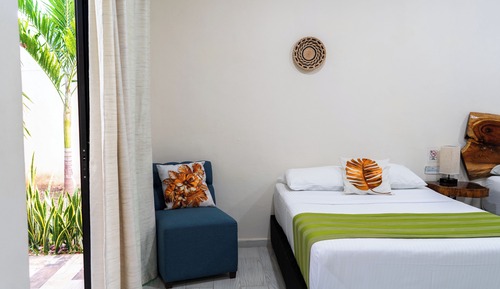 Habitación Confort doble, vistas al jardín