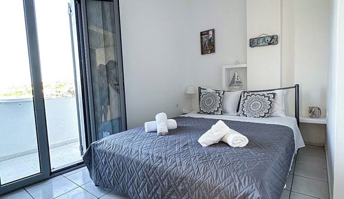 Suite estudio Confort, vistas parciales al mar