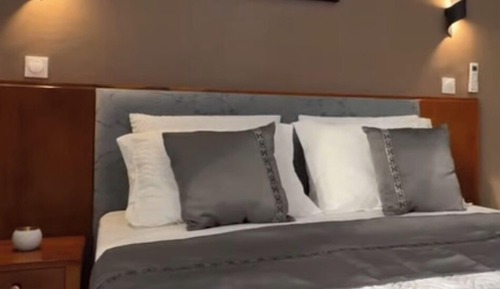 Suite estudio Premium, acceso a la piscina