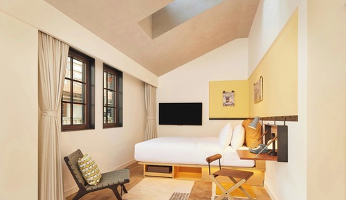 Habitación, 1 cama de matrimonio grande, vistas a la ciudad