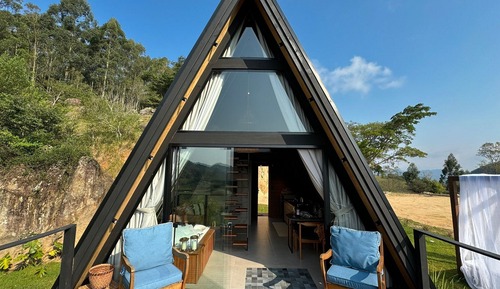 Chalet, Hill View