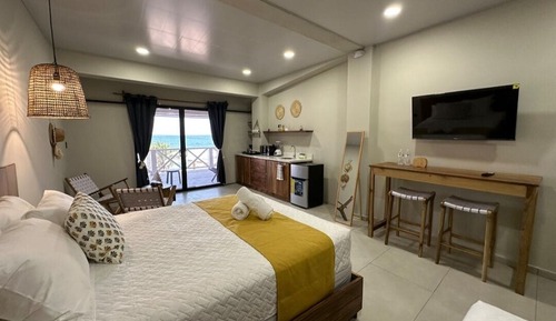 Estudio superior, 2 camas dobles, vistas a la playa