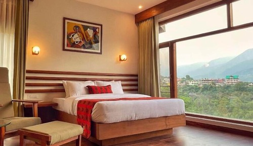 Comfort Suite, Balcony, Mountain View