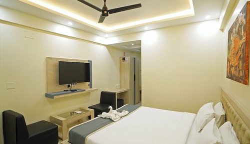 Deluxe Double Room, Balcony, City View