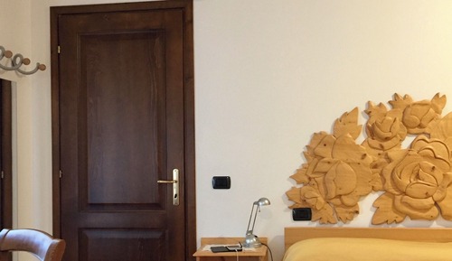 Habitación triple, balcón, vistas al jardín