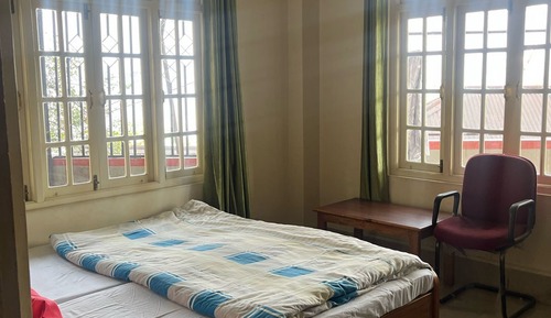 Dormitorio compartido económico