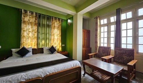 Habitación Deluxe con 1 cama doble o 2 individuales, vistas a la colina
