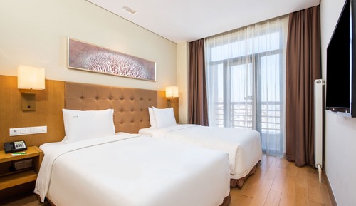 Suite, balcón