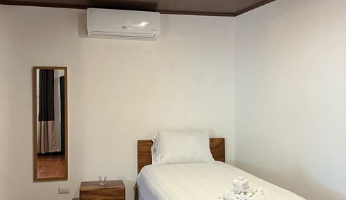 Habitación triple, Aire acondicionado