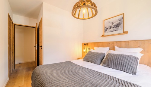 Apartamento familiar, 4 habitaciones, balcón