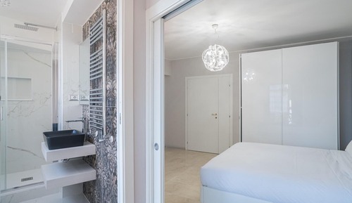 Suite, balcón, vistas a la ciudad