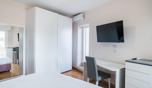 Habitación doble, balcón, vistas a la ciudad